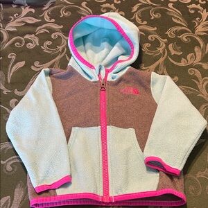 (A) The North Face infant 12-18M Fleece Hoodie light green gray with Pink Trim
